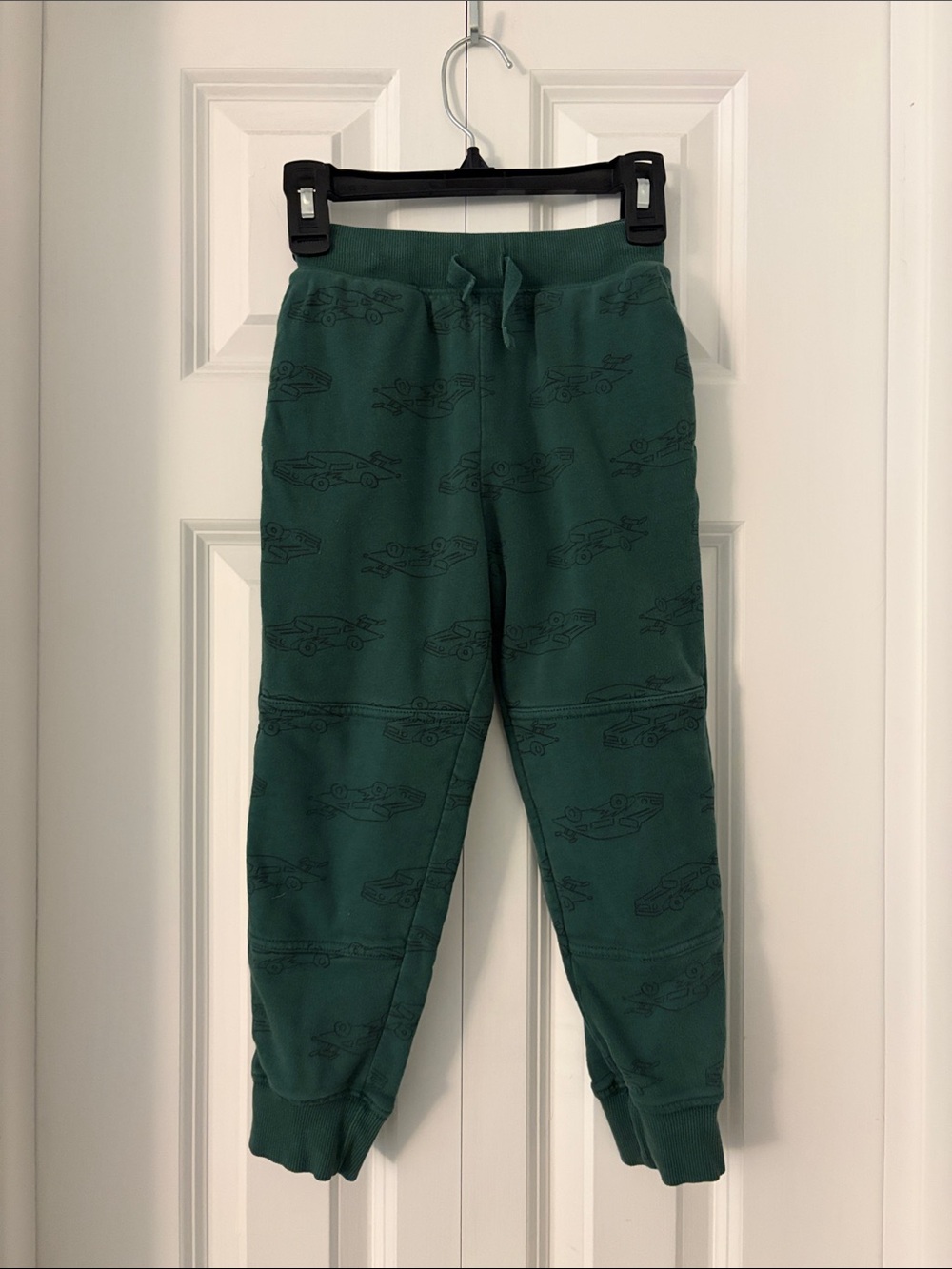 Hanna Andersson Green Kids Jogger Sweatpants with Car Print